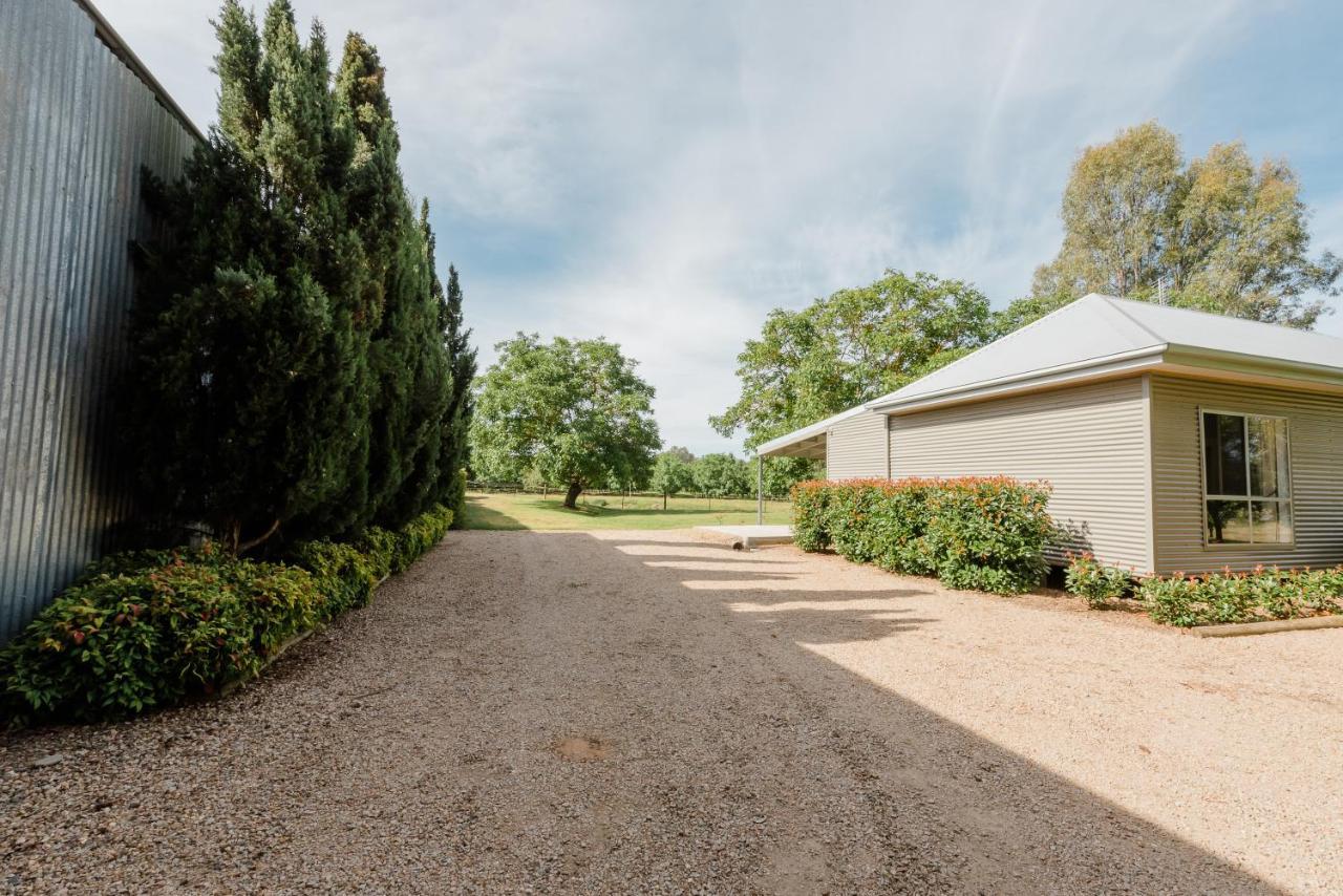 Walnut Tree Cottages Whorouly Exterior photo