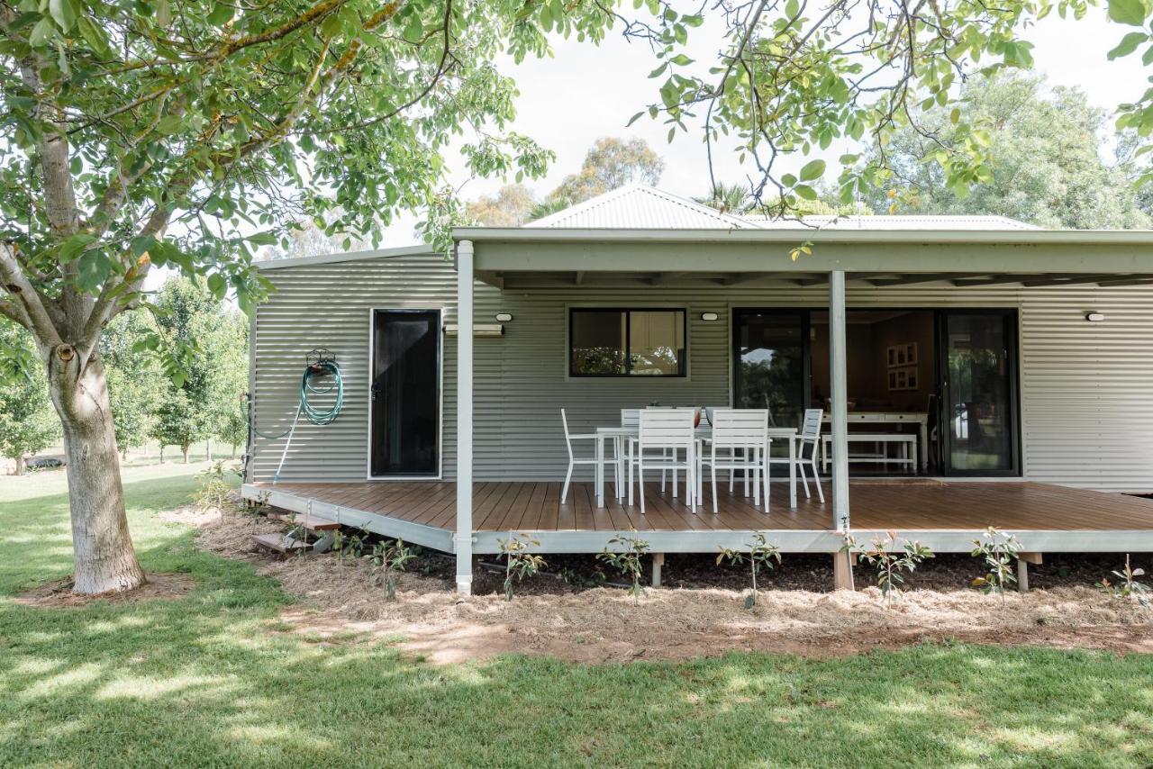 Walnut Tree Cottages Whorouly Exterior photo